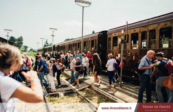 Treno Di Dante Passeggeri