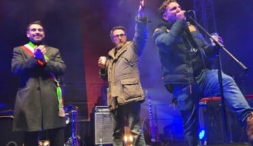 Il sindaco Ranalli, il dj Bertaccini e Moder sul palco di Lugo