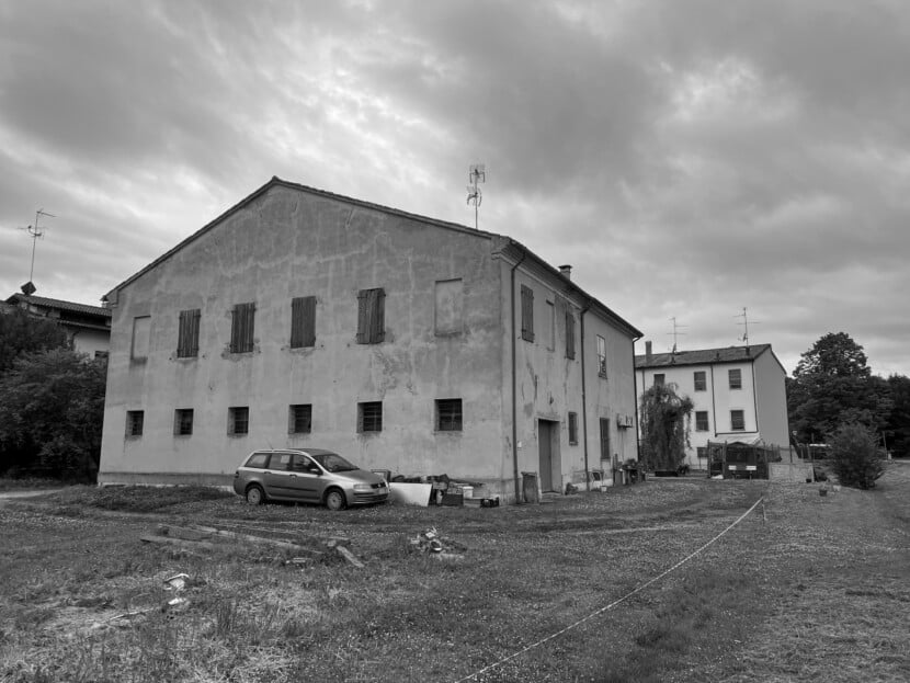 Ci passi accanto