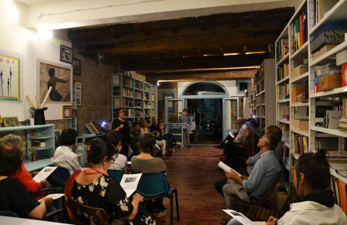 Renata Molinari Alla Bottega Dello Sguardo