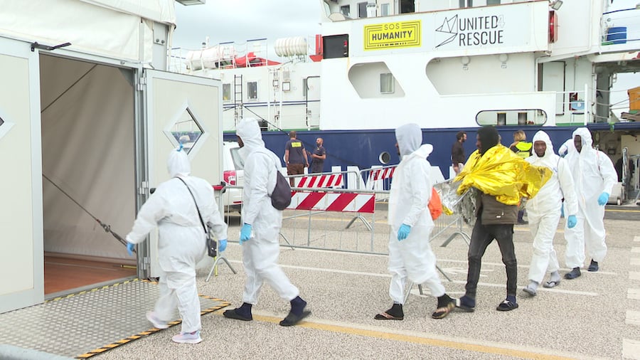 Sbarco Migranti Humanity1 3