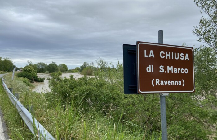 Il fiume Montone nei pressi della chiusa di San Marco alle 9 del 17 maggio