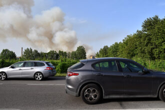 Incendio rifiuti Mezzano 21 giugno 2023