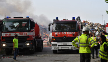 Incendio rifiuti Mezzano 21 giugno 2023