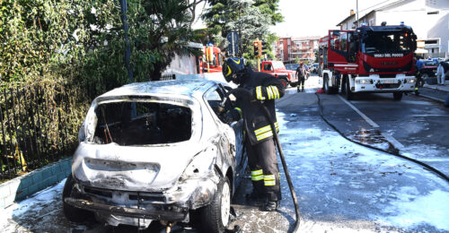 Auto Incendiata Via Battuzzi