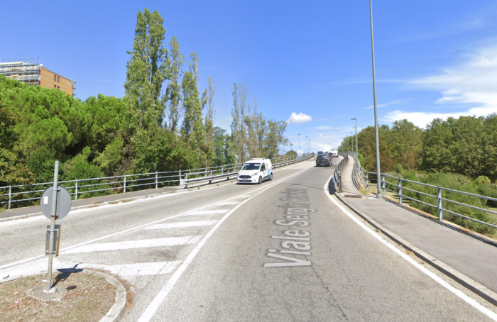 Cavalcavia ferroviario via Cavina a Ravenna
