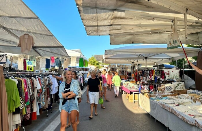 Mercato ambulante Cervia piazza Costa