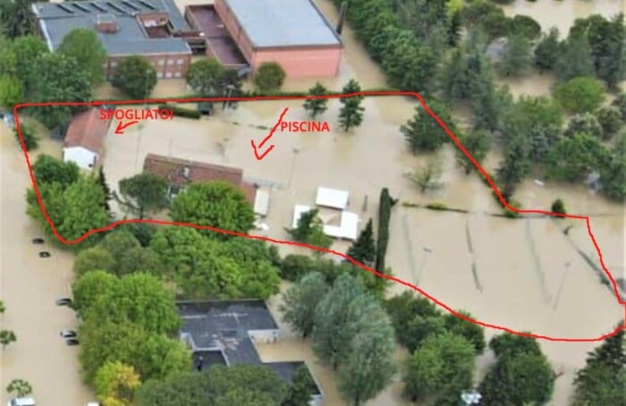 1 Piscina Dall'alto