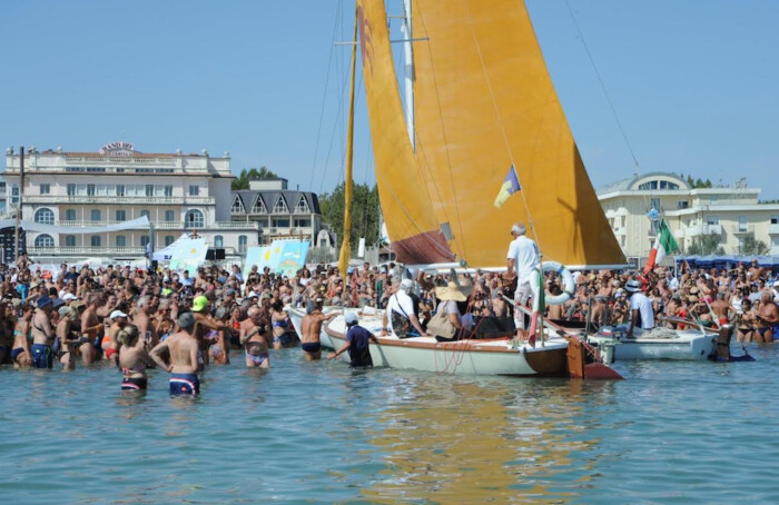 Cervia Ama Il Libro Sbarco Ferragosto