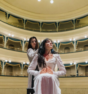 Elena Bucci Chiara Muti Due Regine