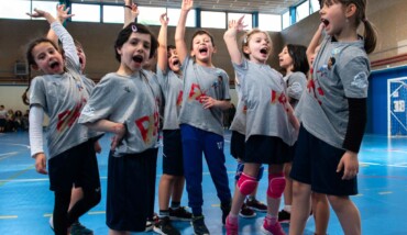 Bambini E Bambini Dei Cas Del PRC 2030