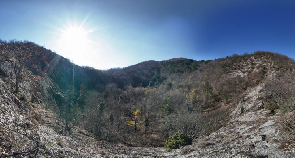 Dolina Nei Pressi Di Monte Mauro Vena Del Gesso Romagnola