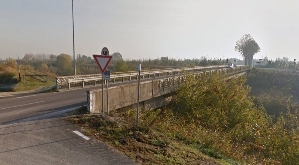 Ponte Sul Montone Tra Ragone San Pancrazio
