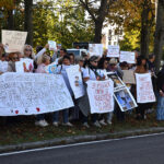 Manifestazione in viale Randi a sostegno del veterinario Mauro Guerra a processo per maltrattamento di animali