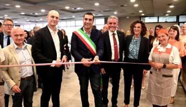 Taglio Del Nastro