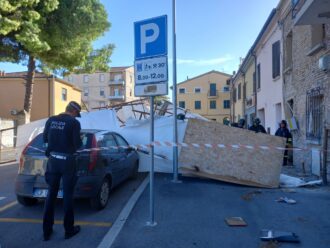 Impalcatura cantiere via San Mama
