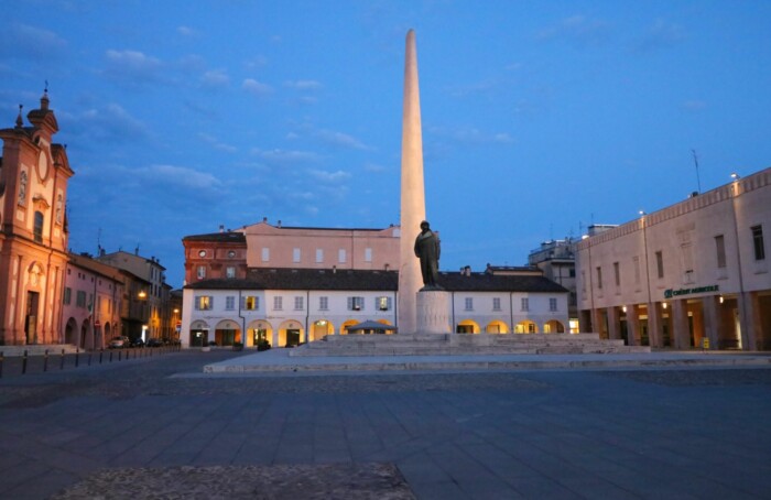 Piazza Baracca Crepuscolo