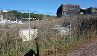 Discarica vicino agli uffici comunali di Ravenna