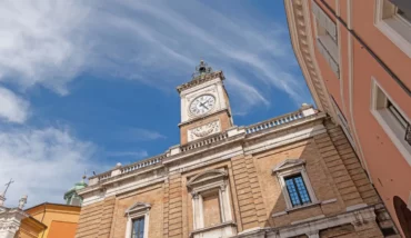 Ravenna Piazza Del Popolo Servizio Turismo Comunicattivi L1000200 2