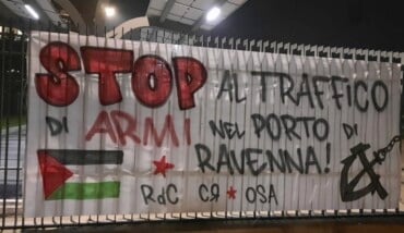 Striscione Stop Armi