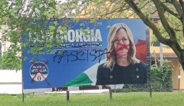 Manifesto Vandalizzato 1