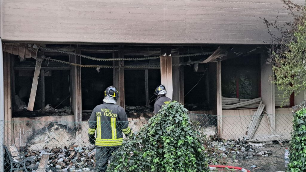 Aula Orchestra scuola Don Minzoni incendio 2 aprile