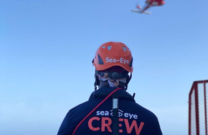 Elicottero Sea Eye Crew