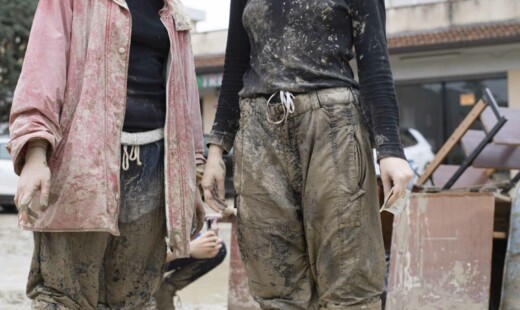 Foto Camporesi ragazze alluvione