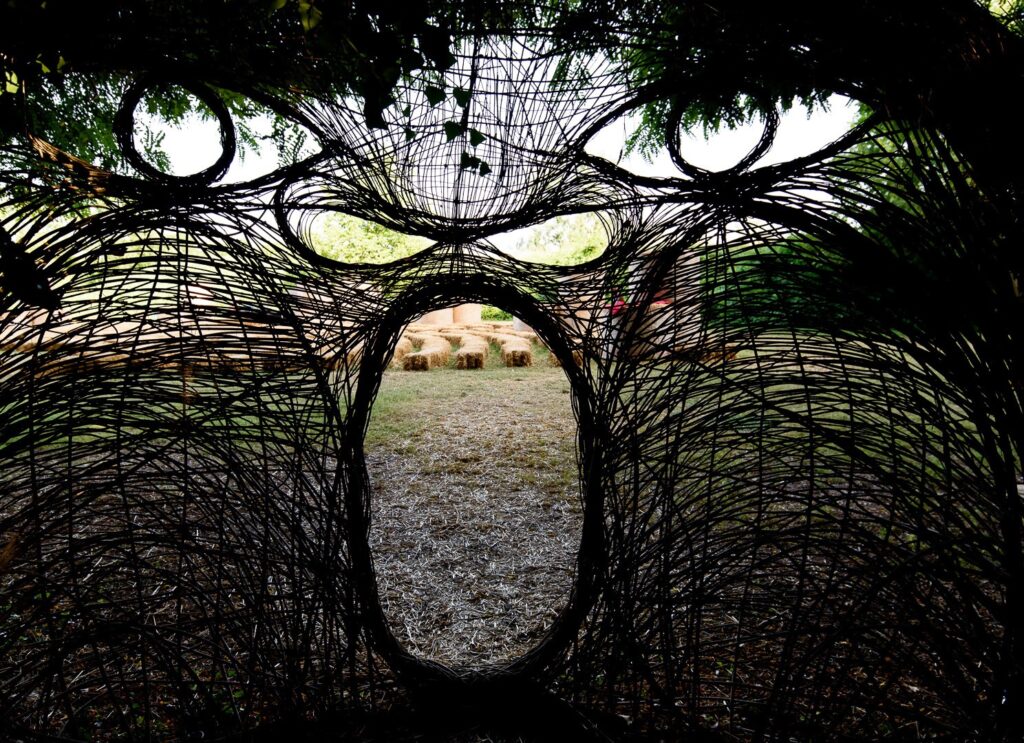 Land Art All'Arnea Delle Balle Di Paglia