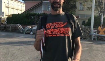 Marco Mengoni Con L'anello