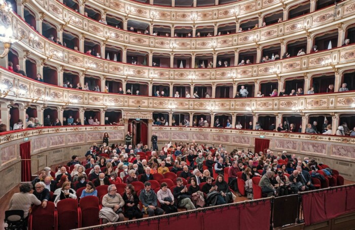 Pubblico Teatro