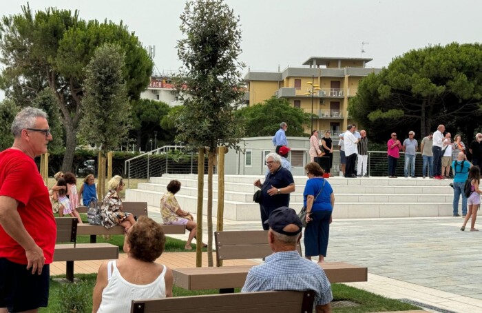 Nuova Piazza Vivaldi Lido Adriano 20 Giugno 2024 Scalinata