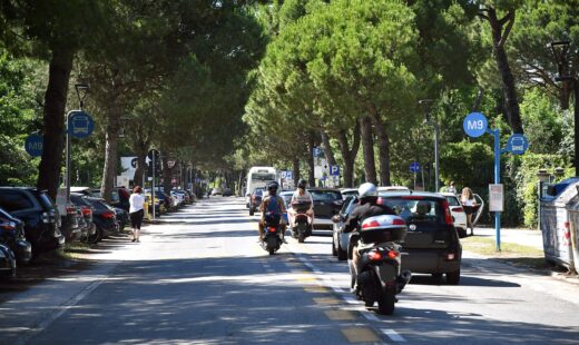 Senso Unico Viale Nazioni Corsia Riservata