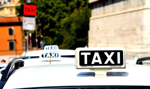 Taxi