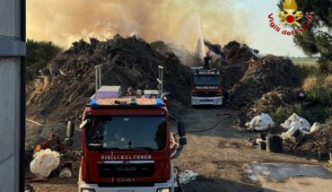 Vigili Fuoco Incendio Lido Di Classe