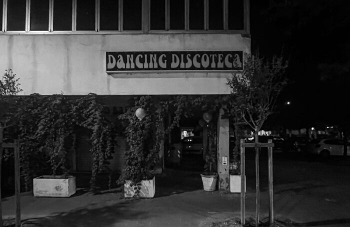 Dancing Discoteca
