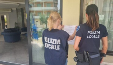Albergo Chiuso Polizia Locale