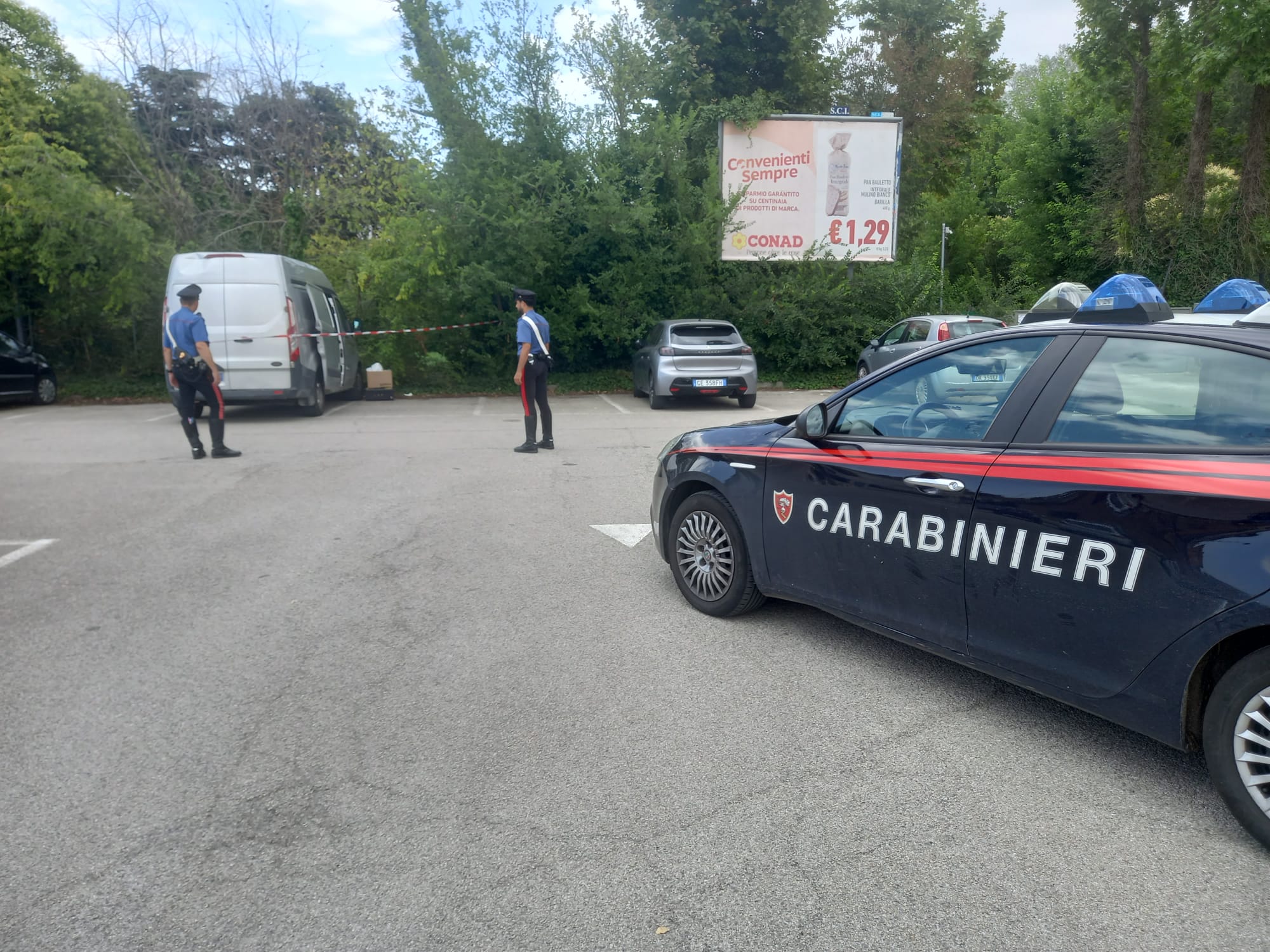 suicidio piazza vacchi