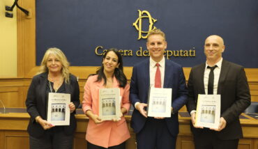 Diamanti Bakkali Della Godenza Selvatici