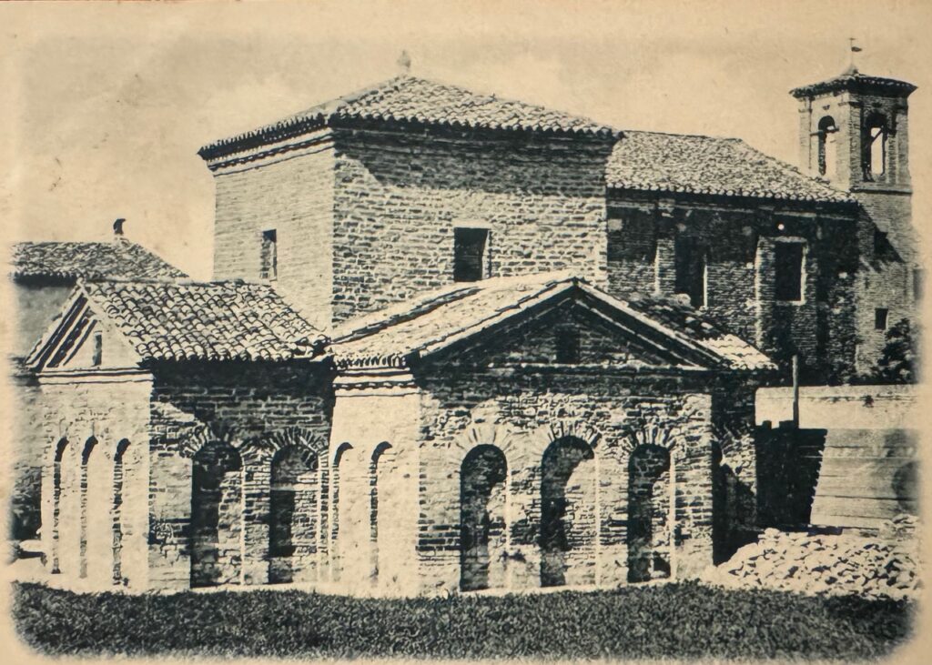 316) UNA MUMMIA DEL V SECOLO