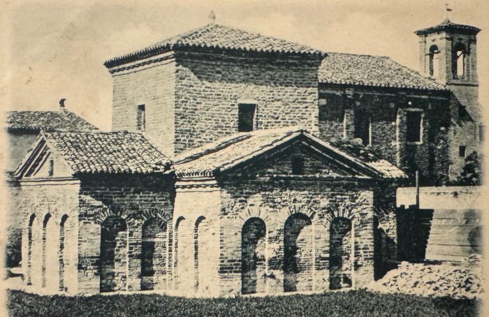 316) UNA MUMMIA DEL V SECOLO