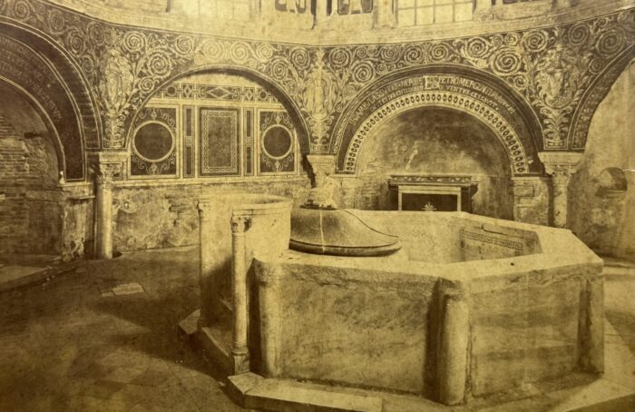 320) BATTISTERO MOMMSEN
