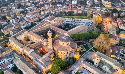 La Basilica Di San Vitale A Ravenna L'antico Convento Di San Francesco A Bagnacavallo (foto Dalla Pagina Facebook Di Condifesa Ravenna)