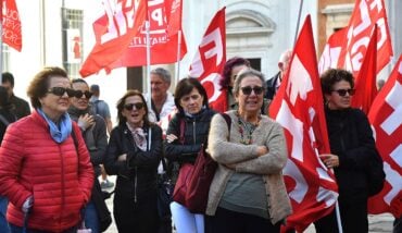 Lo Sciopero Della Cgil In Piazza Del Popolo A Ravenna 