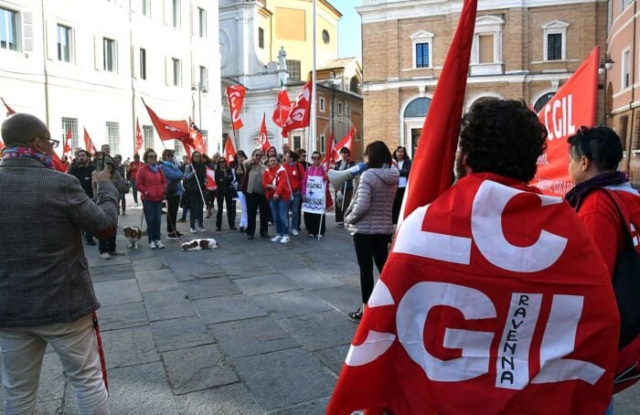Lo Sciopero Della Cgil In Piazza Del Popolo A Ravenna