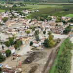 L'acqua Del Fiume Lamone Filtra Attraverso L'argine Ricostruito E Traversara è Di Nuovo Allagata (foto Robert Gavrelescu)