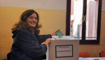 Elena Ugolini Vota Alle Elezioni Regionali In Cui è Candidata