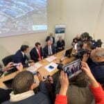 La Firma Dell'accordo Per La Diga Del Rigassificatore