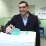 Michele De Pascale Vota A Cervia Per Le Elezioni Regionali In Cui è Candidato Presidente