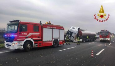 Foto Vigili Del Fuoco Autostrada